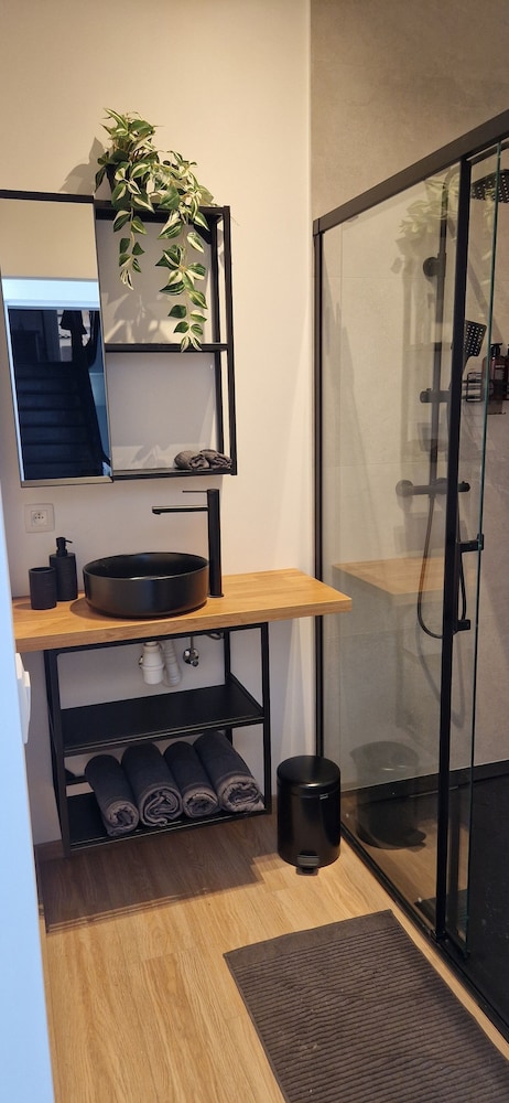 Charleroi Cozy Home