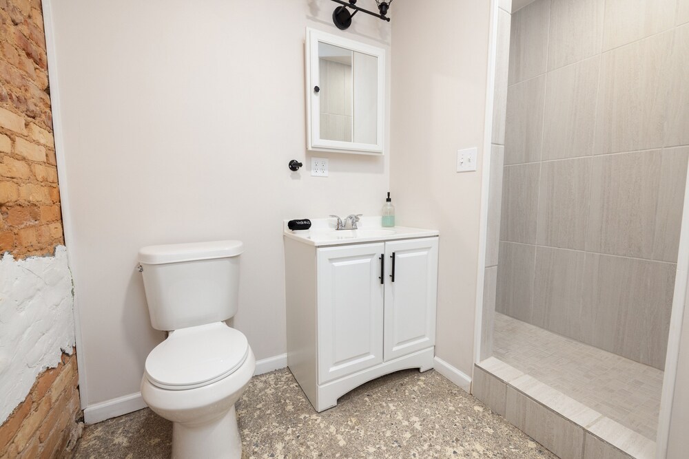 Hartwell Suites - Property Image 36