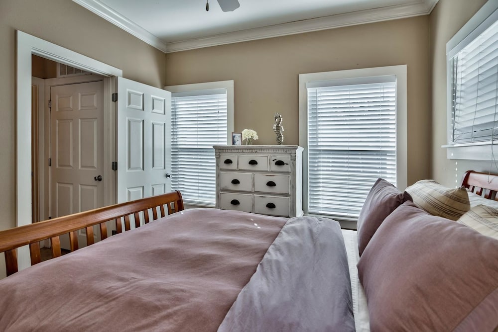 All U Need 4 Bedroom Holiday Home By Coastal Dreamin