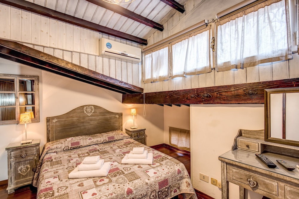 The House In Trastevere