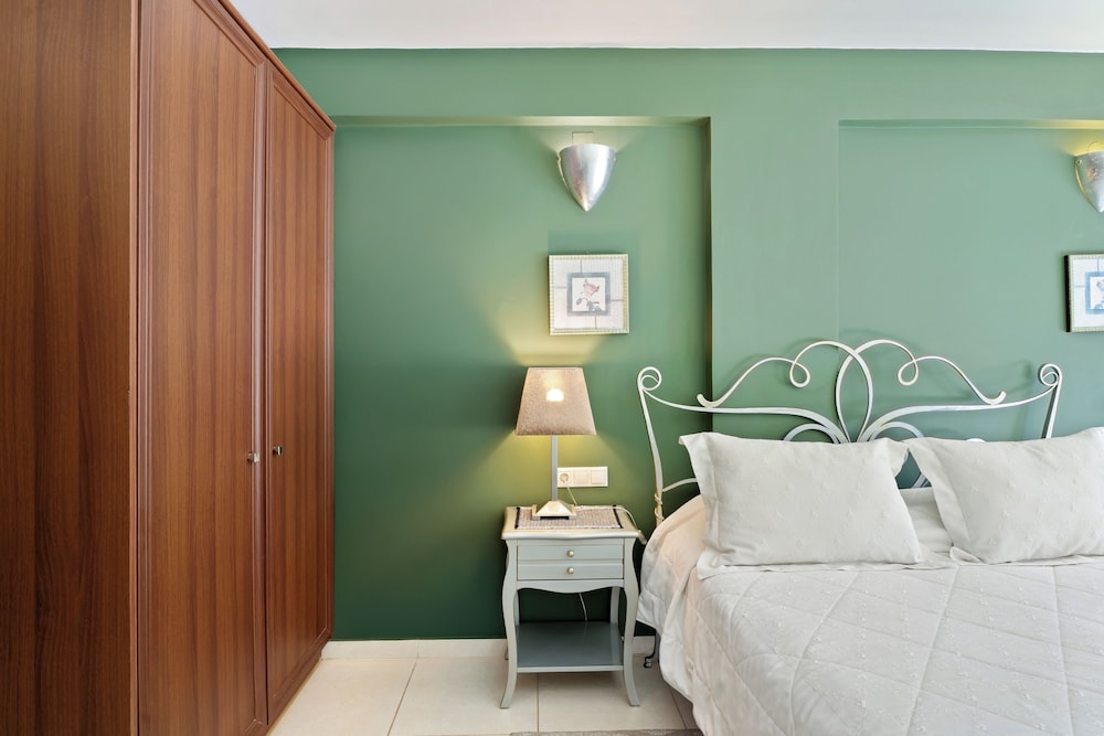 Aerinon Guesthouse