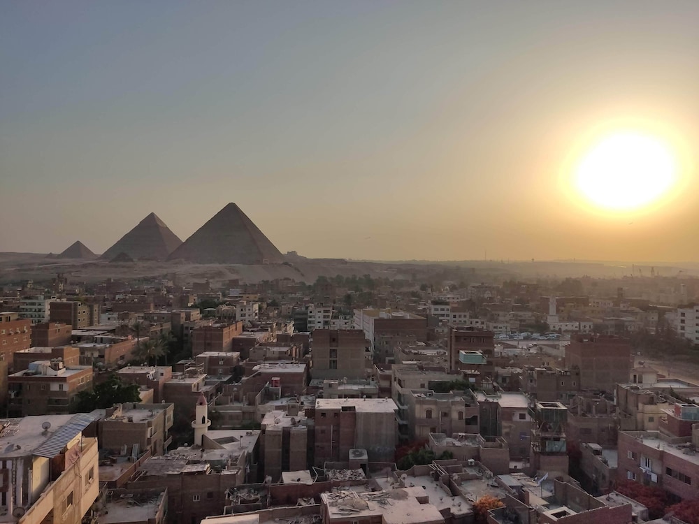 Oscar pyramids view