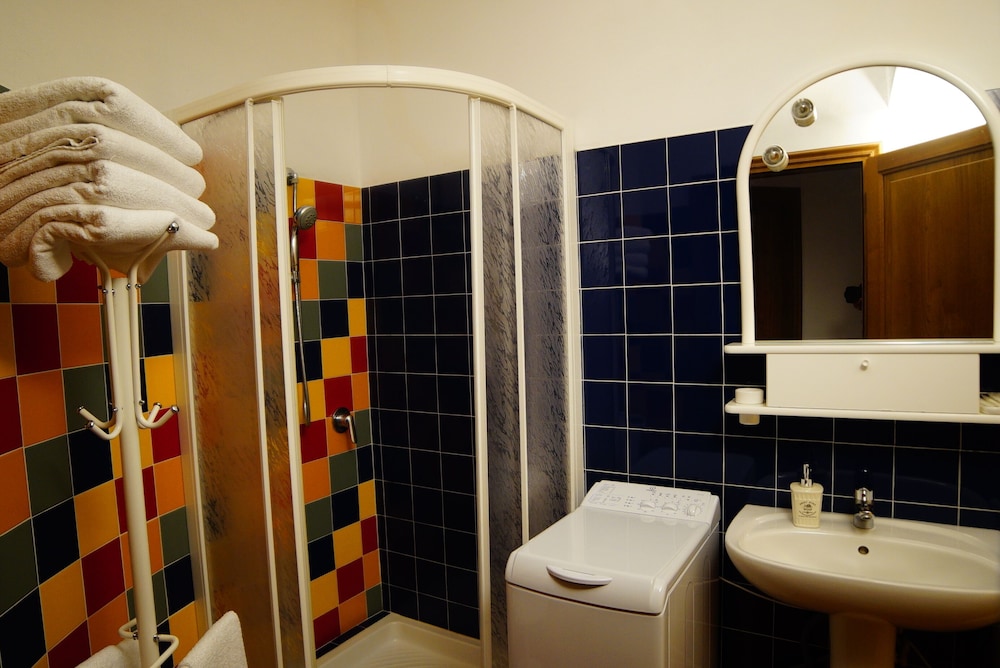 Photo 48