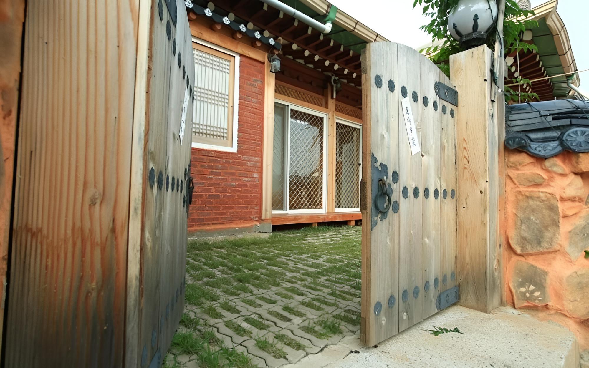 Jeonju Saenghwangtobang Pension view 4