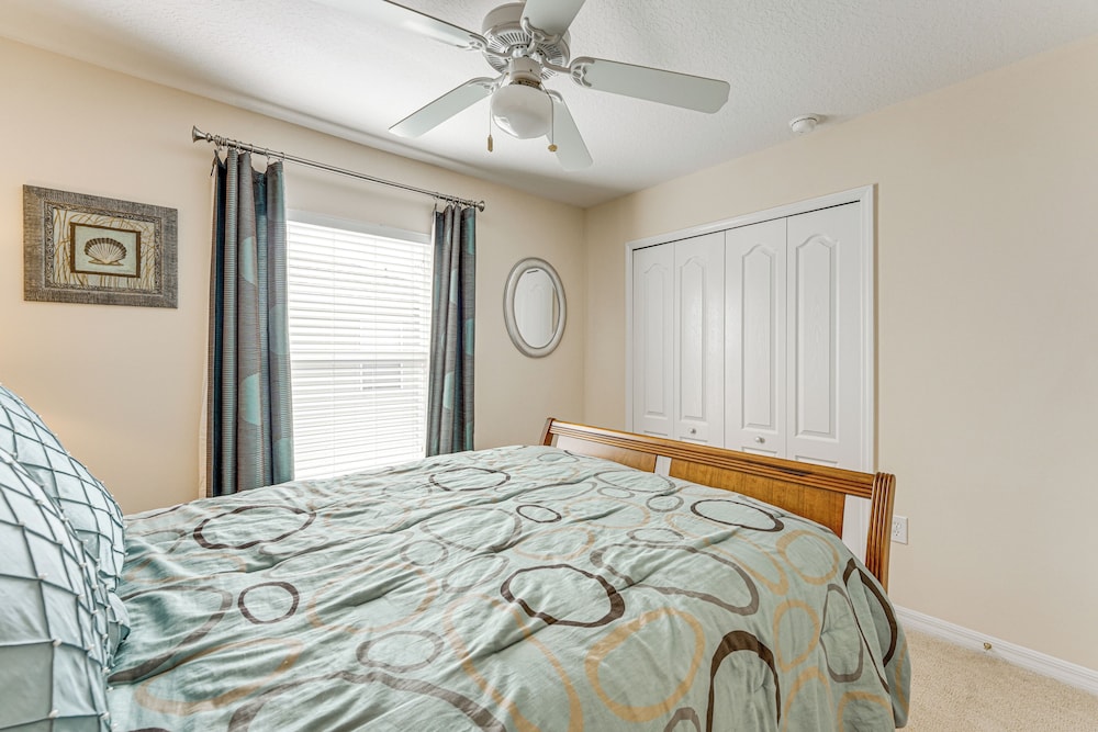 Pool, Games + Family Fun! Davenport Home by Disney