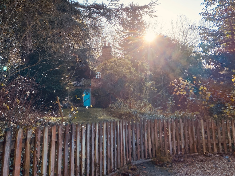 Sunny Cottage