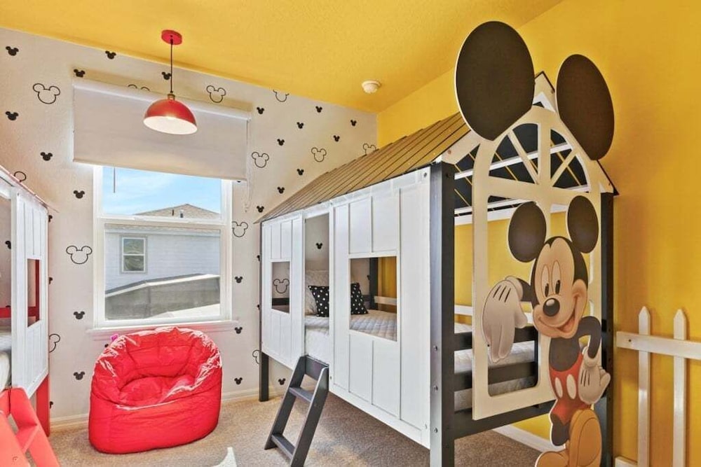 Disney's Castle Mania Home! 7 Bedroom Villa