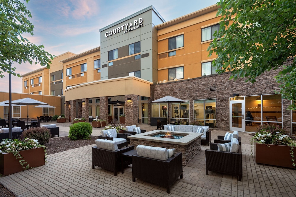 Hotel Courtyard Mankato Marriott - Image 1