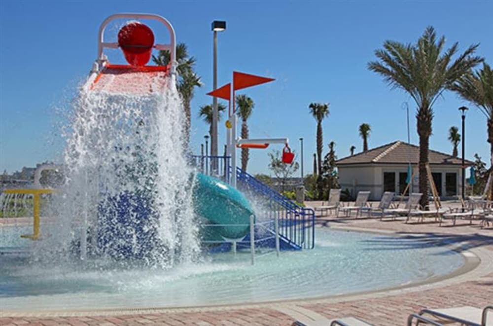 Comfortable and Charming Home Near Disney - Image 2