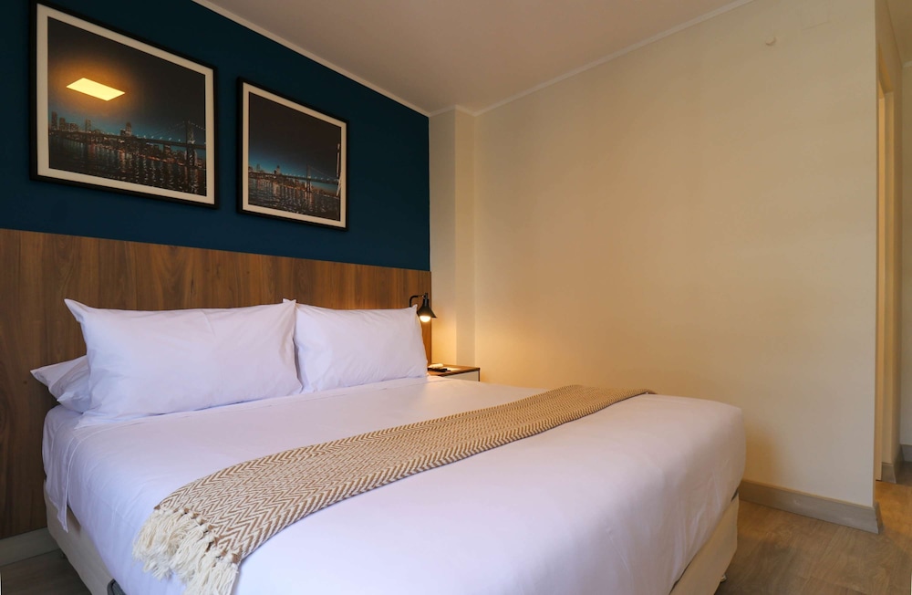 w Prestigious 2BR w Balcony in Barranco