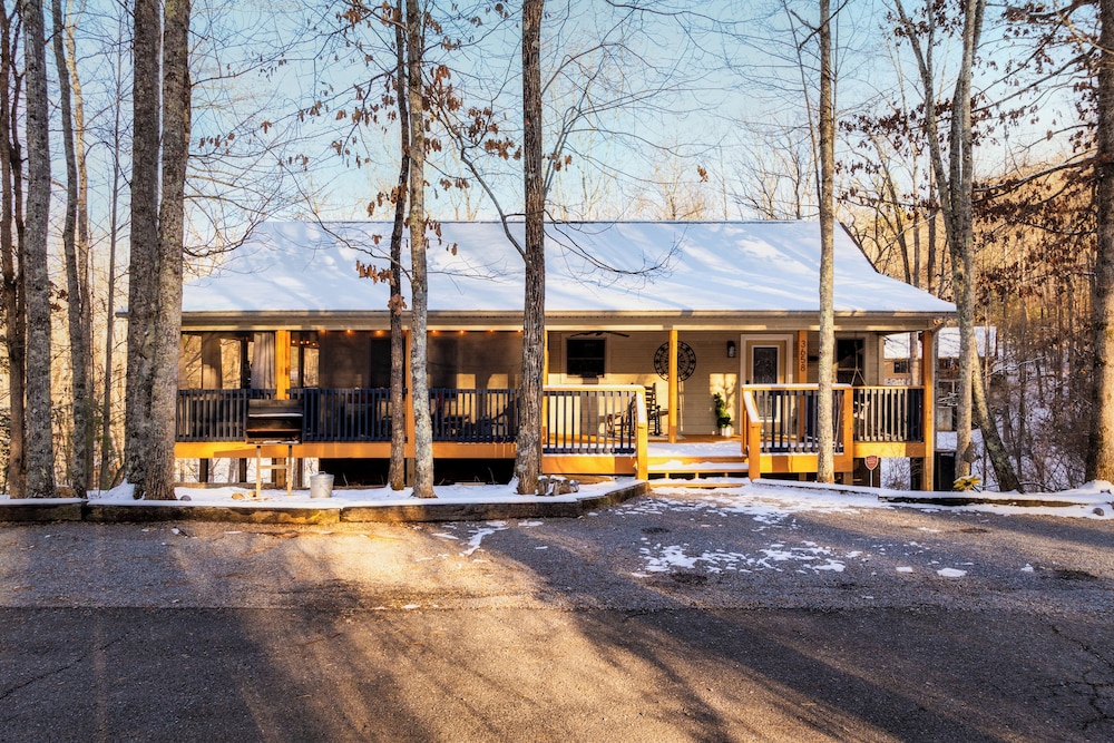 Moondance Cabin by Lightfoot Stays