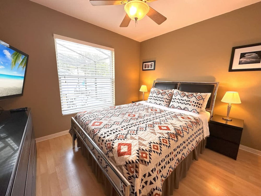 Less Than 10 Minutes From Disney 3Bd Villa With Pool