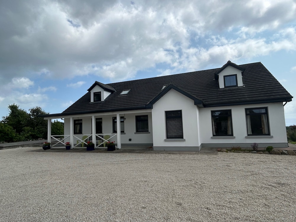 Luxury Galway Getaway With 5 Bedrooms