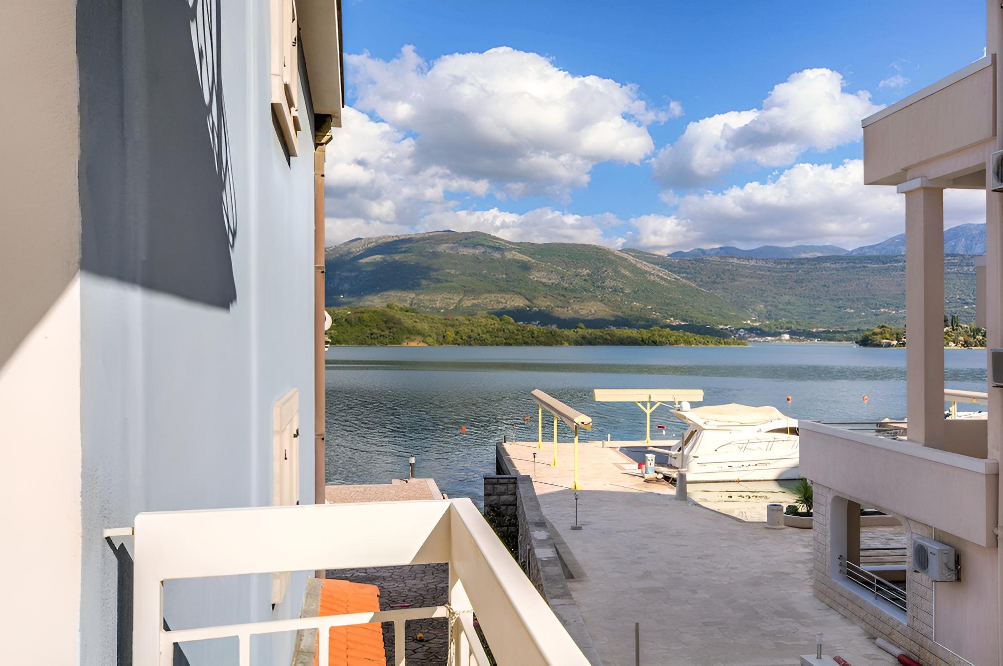 Aparthotel Villa Lav