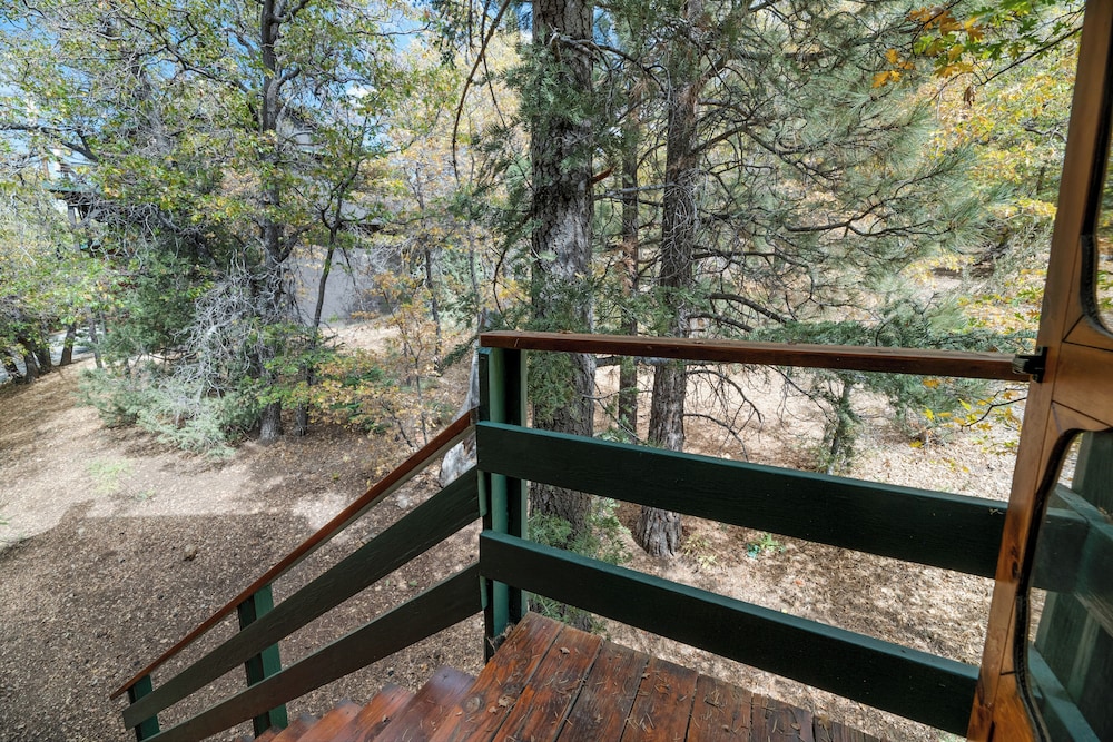 Wolf View Lodge