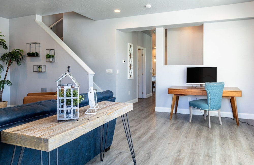 Sun Villa 3 Bedroom Townhouse