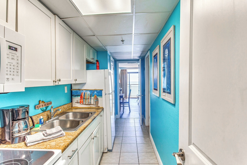 Sun, Sand & Sea Views: Myrtle Beach Condo