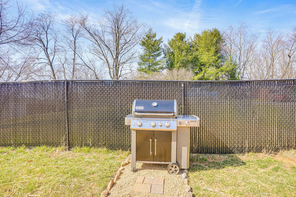 2 Mi to Jmu: Harrisonburg Home w/ Gas Grill