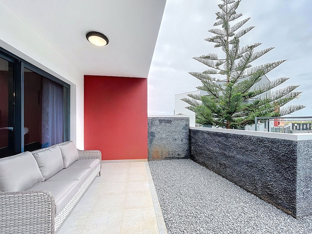 Blue Outlook Garden by Atlantic Holiday