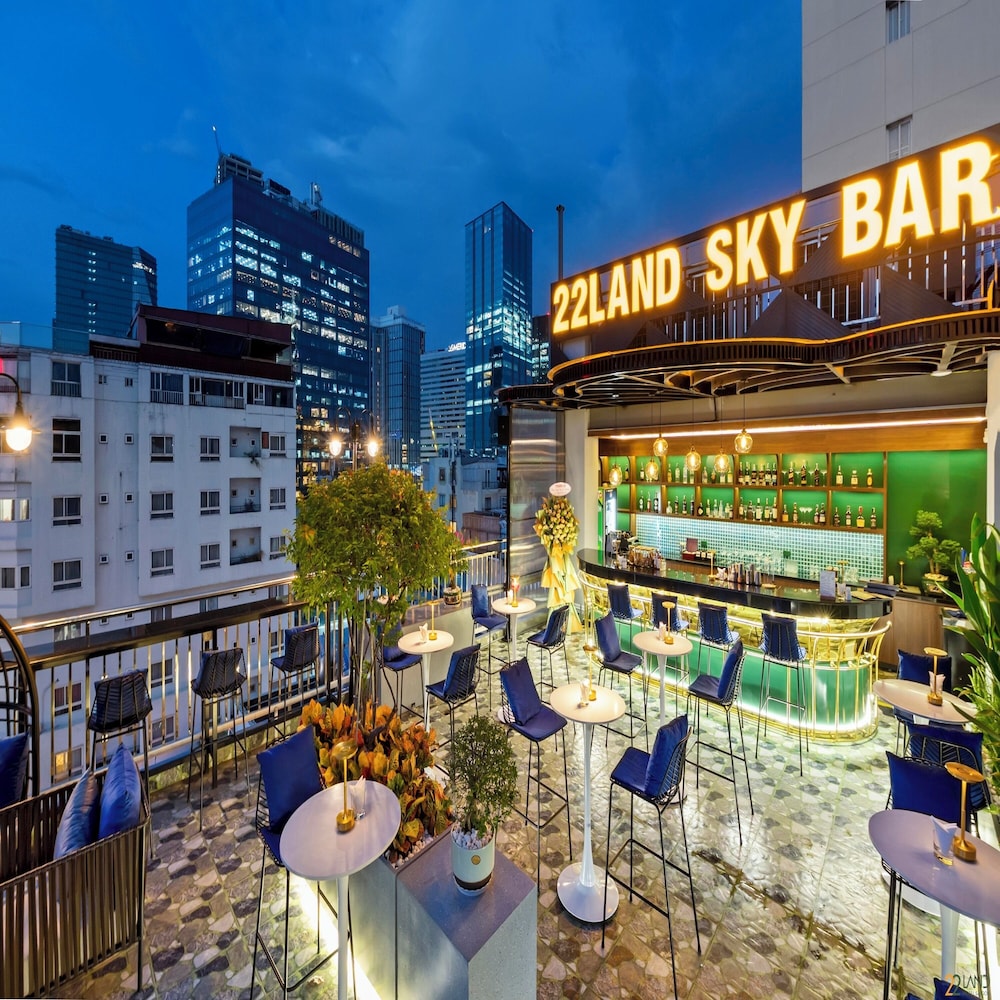 22Land Hotel Saigon 1