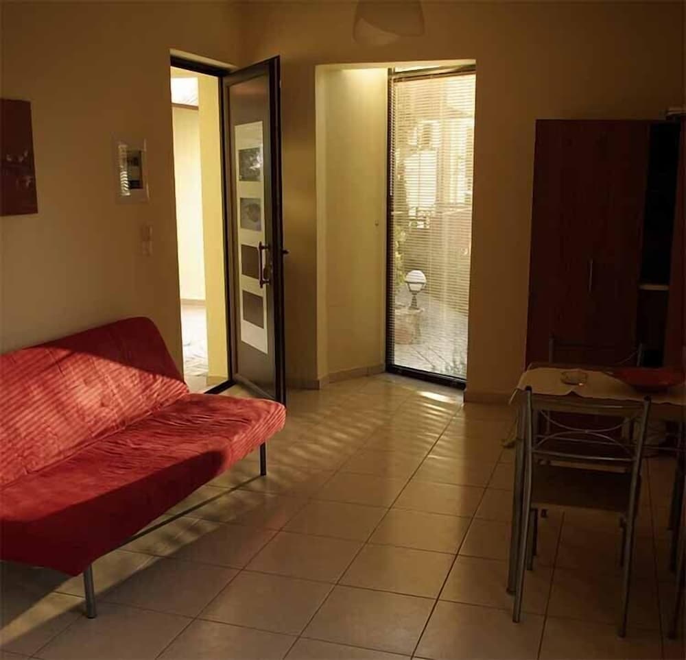 Armonia Apartments