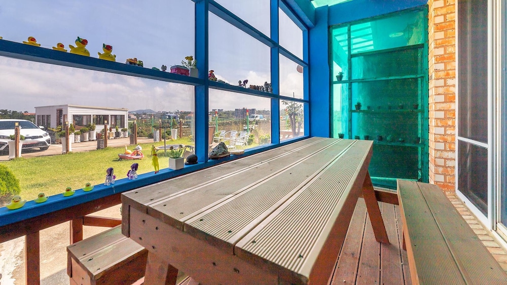 Balcony & Terrace
