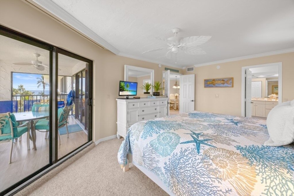 Pointe Santo B32 2 Bedroom Condo