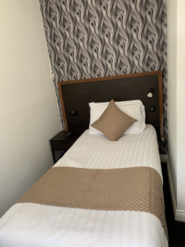 Salford Vacations - Imperial Salford Hotel - Property Image 42
