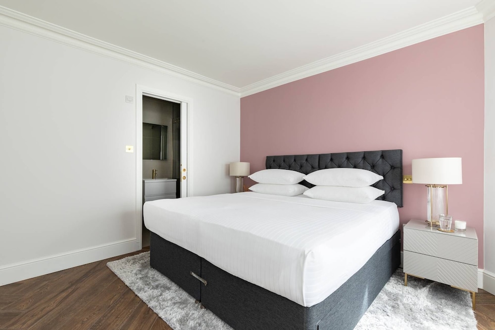 Westbourne Park Road Xviii by Onefinestay