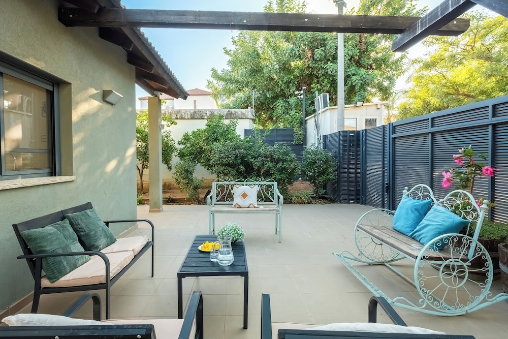 Tranquil Galilee Retreat by Sea N' Rent