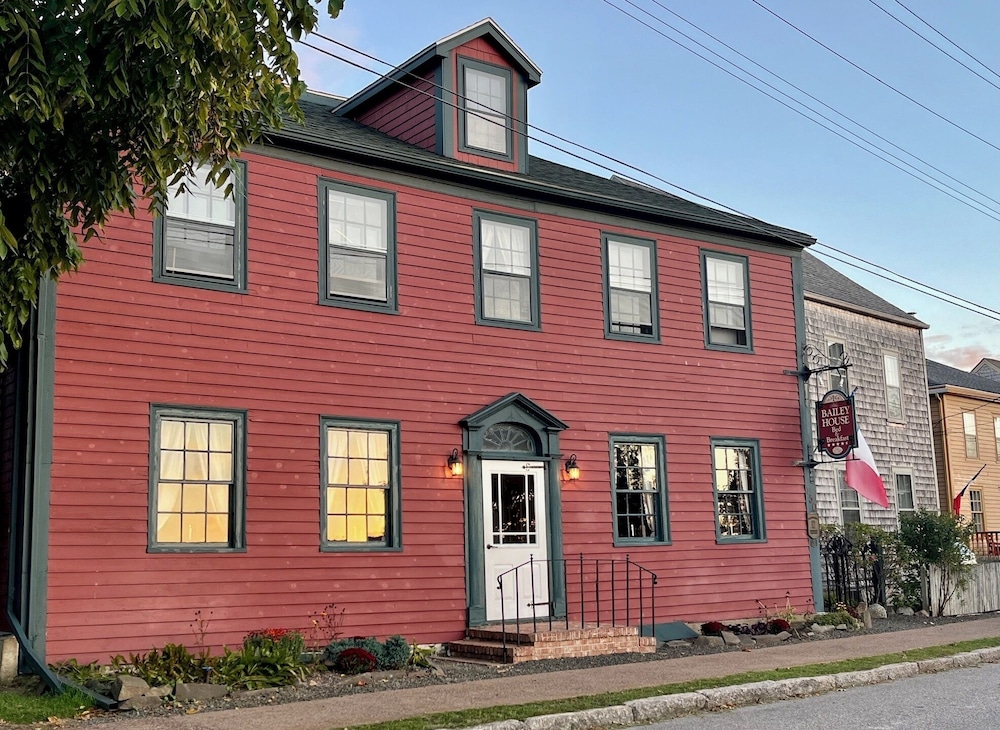 Bailey House Inn