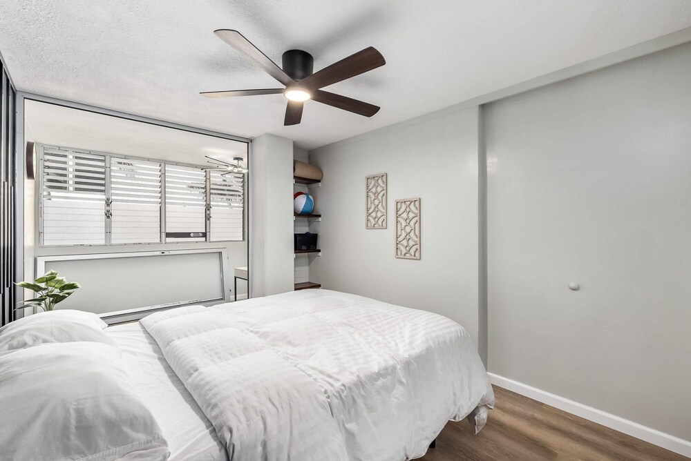 Stylish 2 Bedroom in the Heart of Waikiki