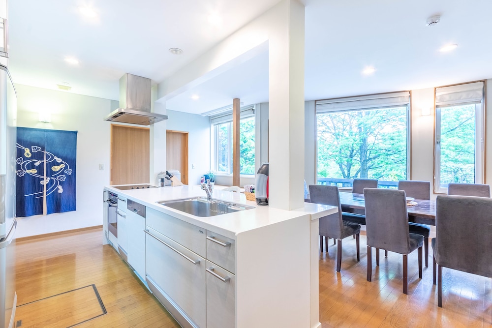 Furano Fresh Powder Apartments and Chalet