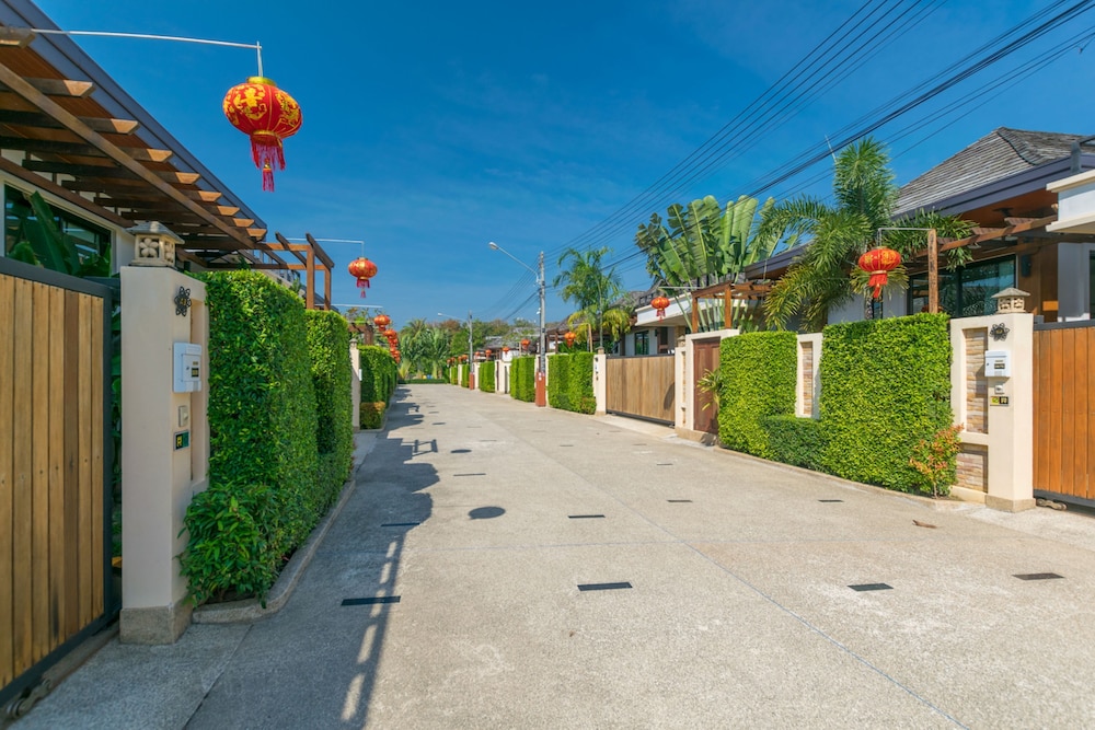 Rawayana West Villas & Kids Park