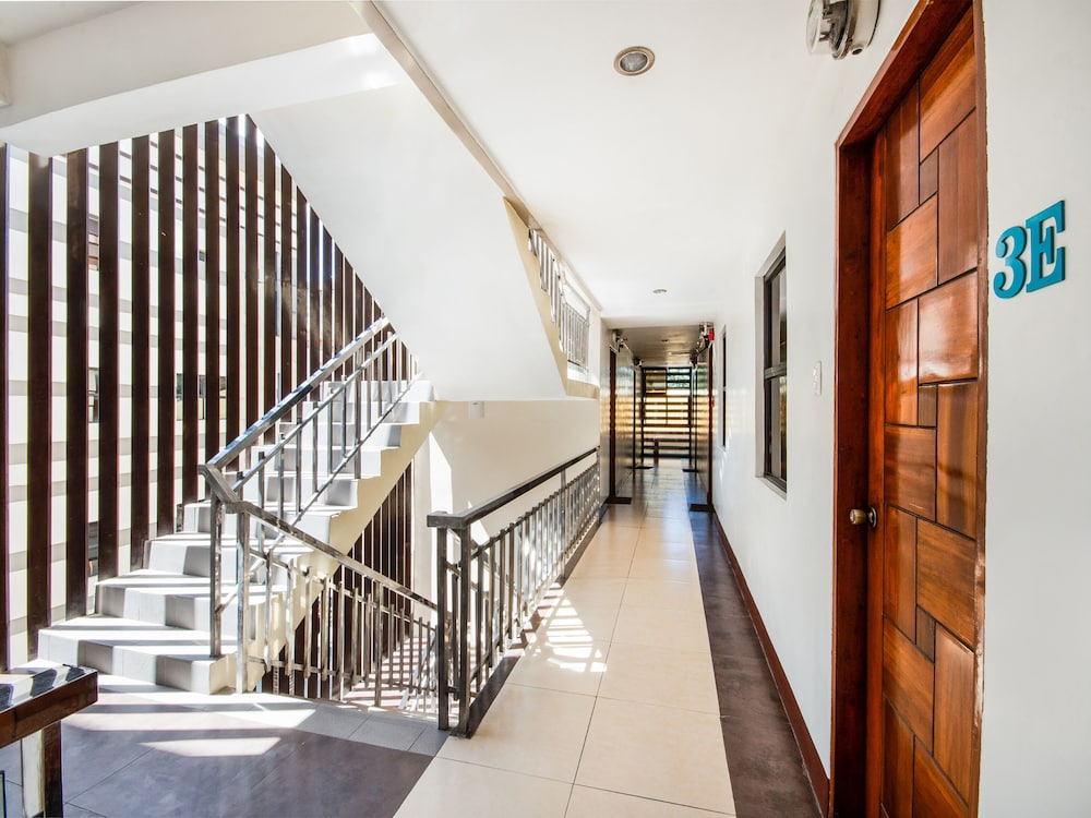 Cebu Vacations - OYO 443 Maria Cristina Arcade Suites - Property Image 13