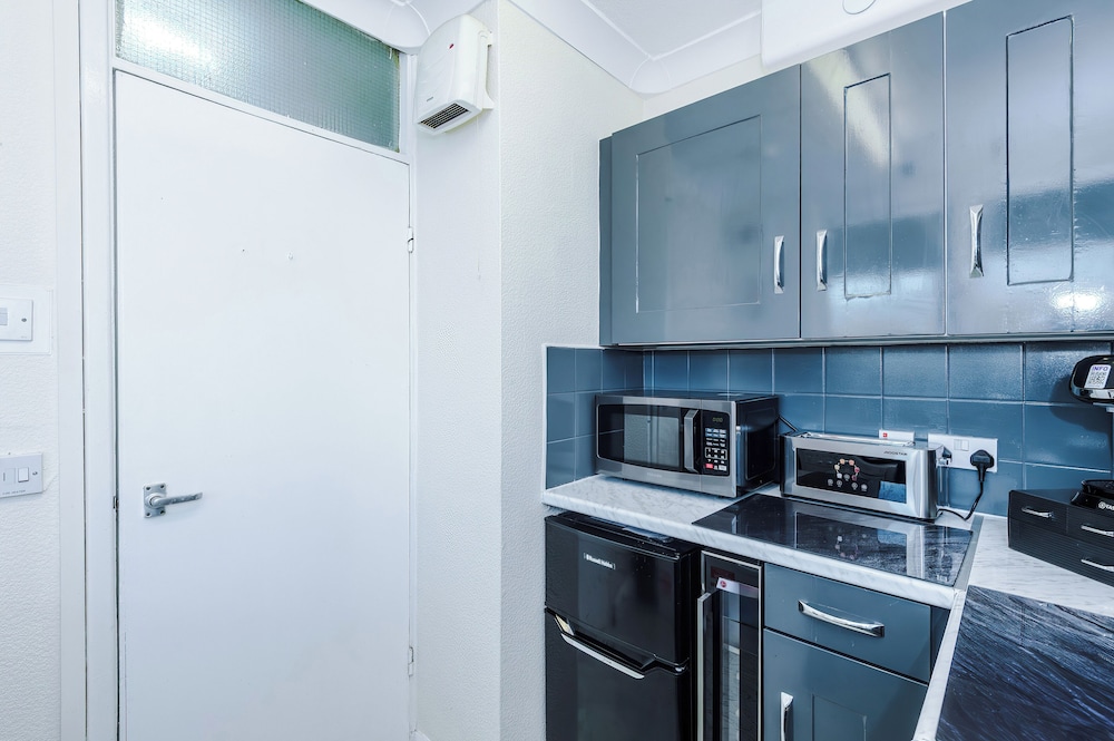 Modern 1 Bed - Close to City Centre
