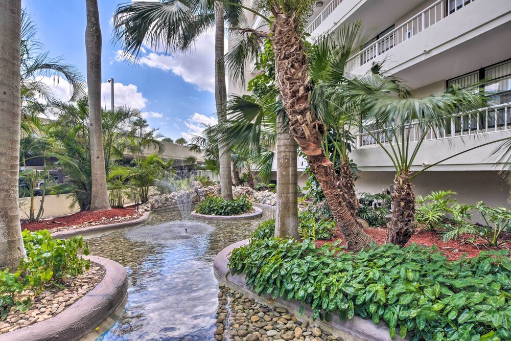 Resort-style Condo w/ Pool, Gym, Tennis + More! view 4