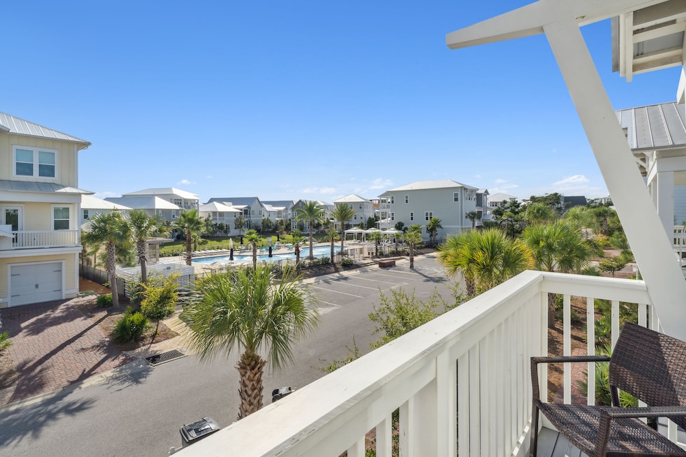 Prominence on 30A by Panhandle Getaways