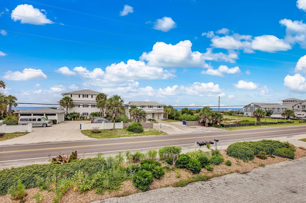 1931 S Fletcher 3 Bedroom Townhouse