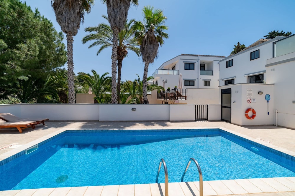 Villa Hibiscus 3 Bedroom Villa With Private Pool