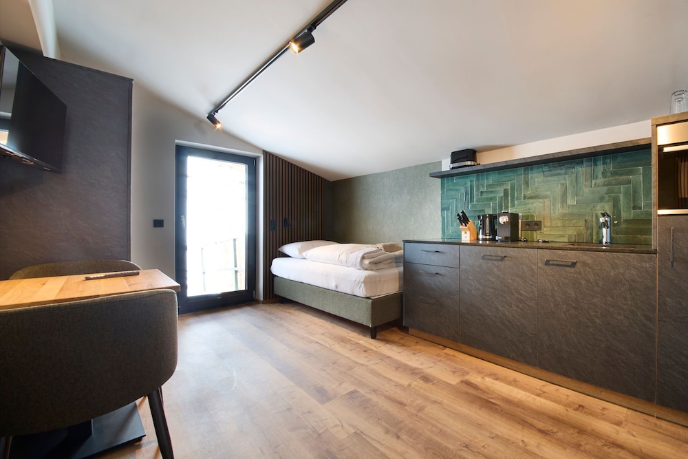 MiLa Apartments