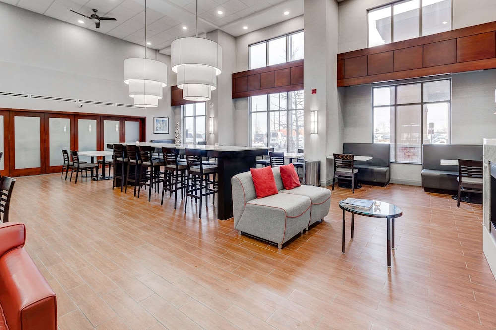 Brantford Vacations - Hampton Inn  Suites by Hilton Brantford Conference Centre - Property Image 58