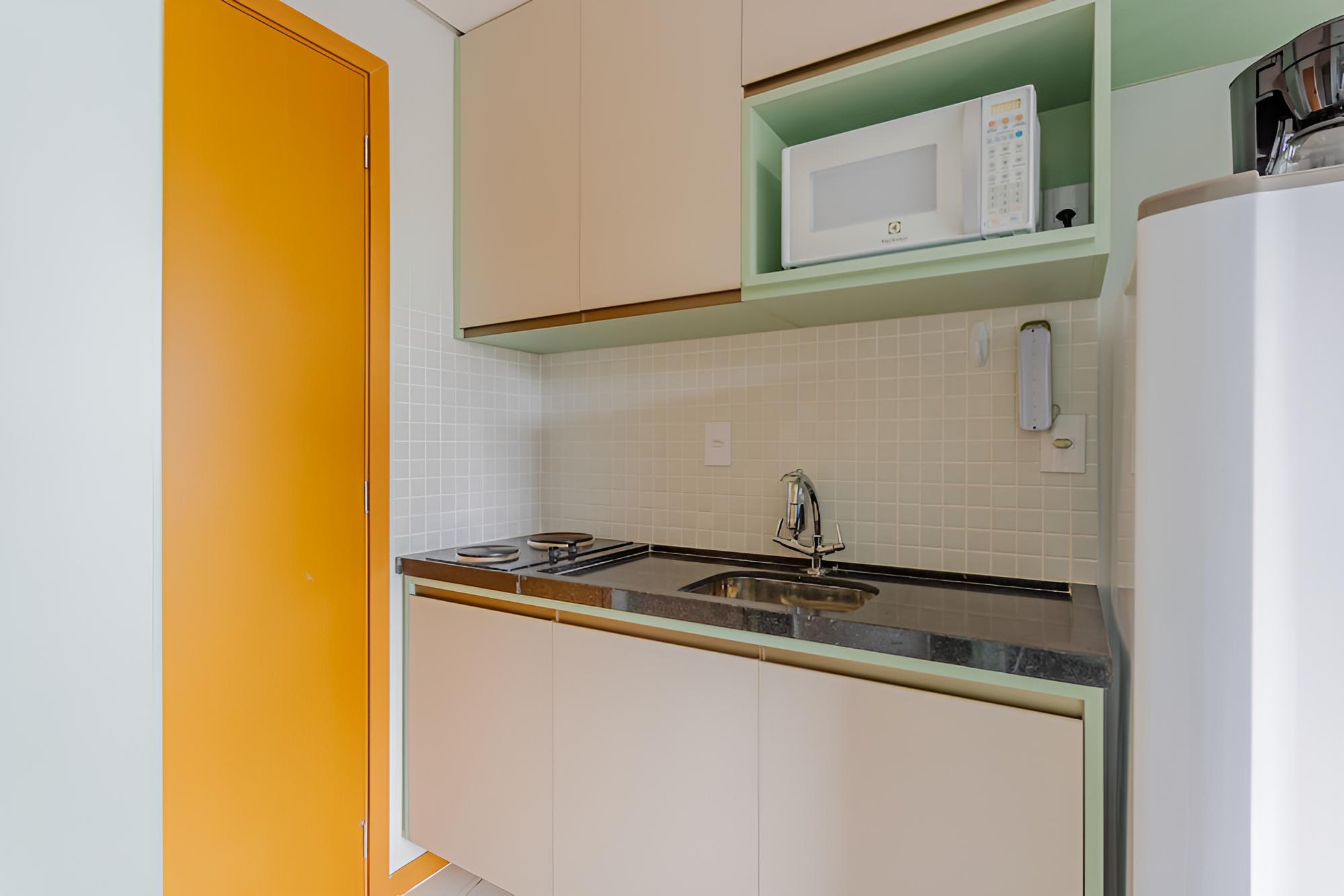 CZ01 Lindo Quarto e Sala com Vista Mar