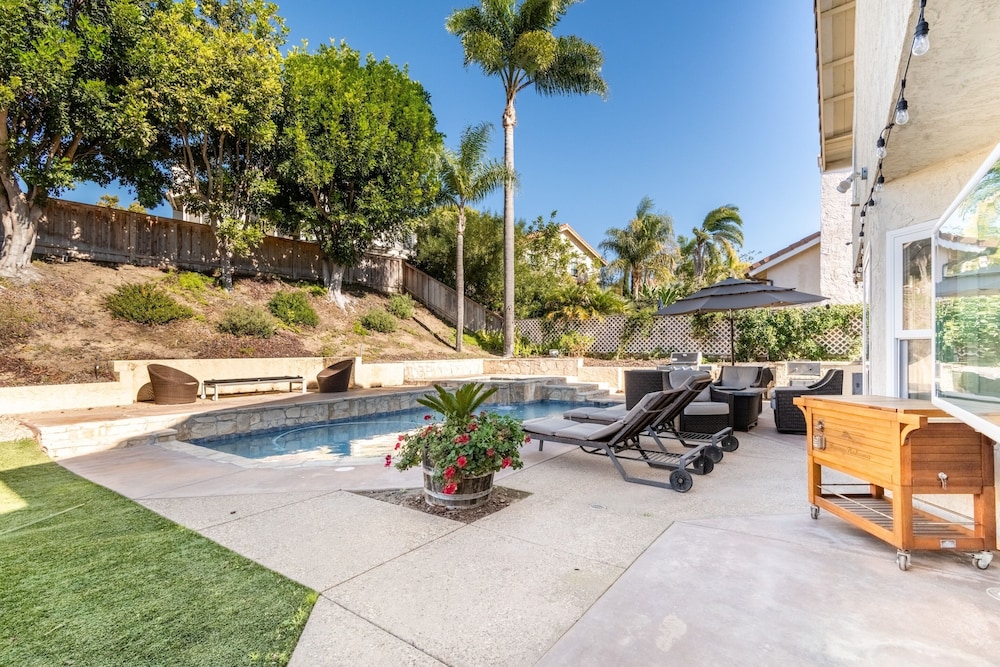 San Diego Vacations - Luxury San Diego House: Beach, Pool  Pet-friendly by Redawning - Property Image 3