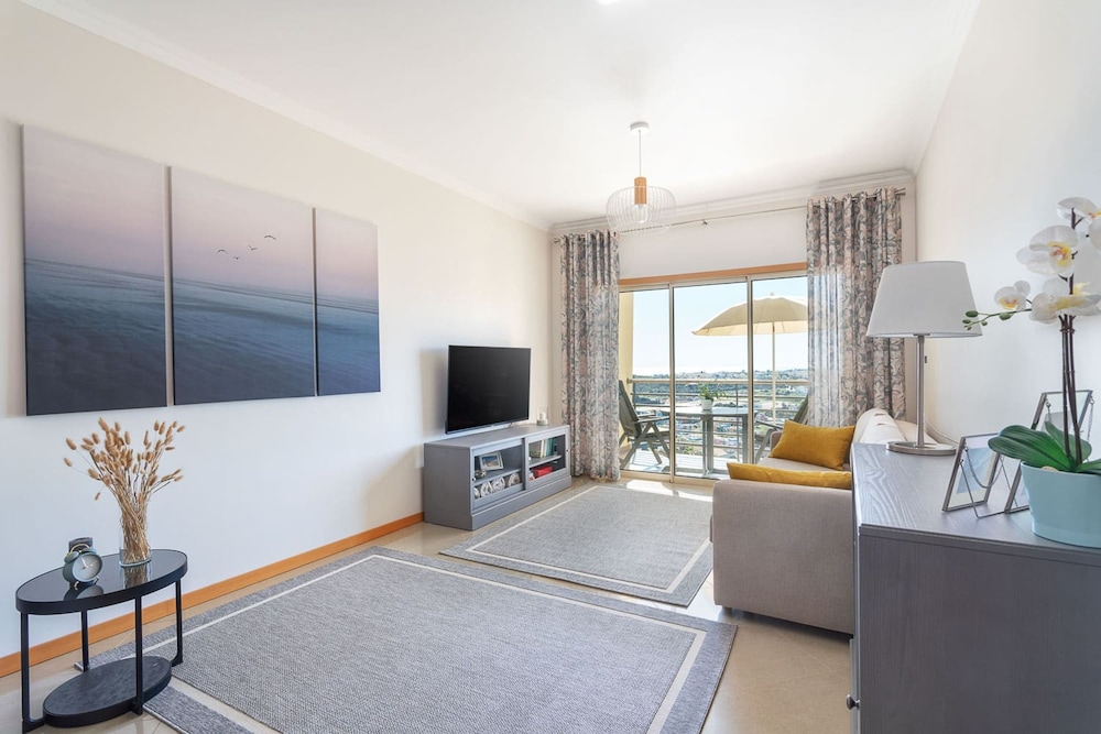 BnB Homes Apartment With Sea View Relax Terrace photo 1