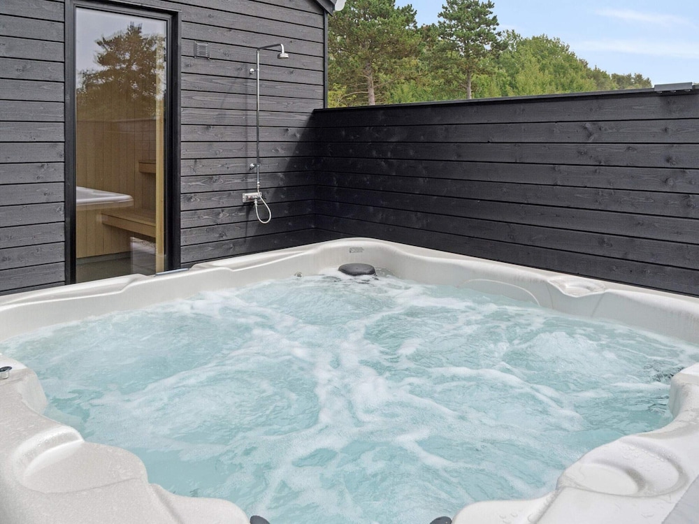 5 Star Holiday Home in Rodby