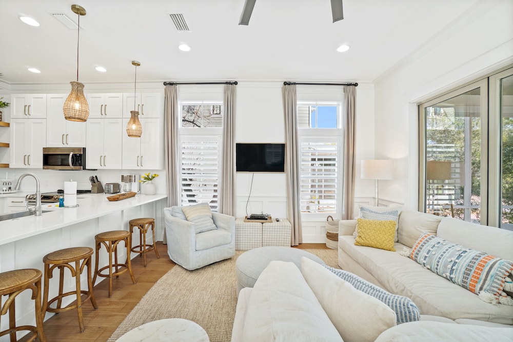 Magnolia Cottages by the Sea by Panhandle Getaways