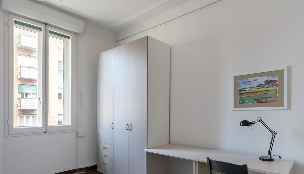Irnerio Apartments - Yellow Cat by Wonderful Italy view 3