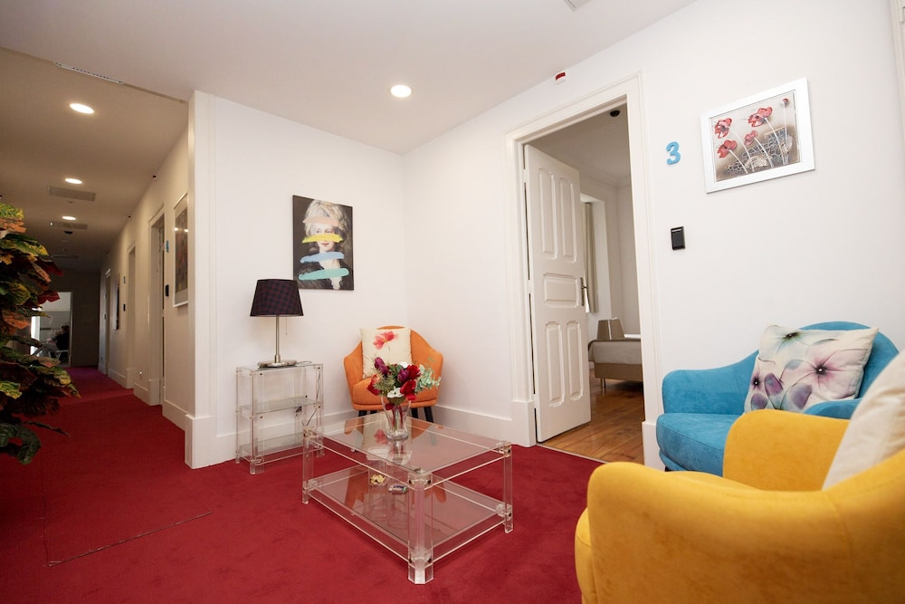 Inn - Chiado Boulevard Guest House view 2