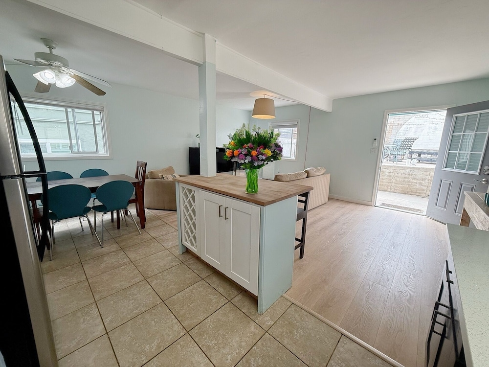 Charming 2BR Ocean Beach